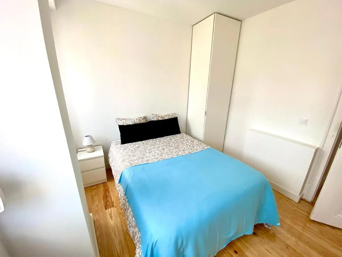 20-2 Lisbon Castle View Apartment With French Terrace 0*,