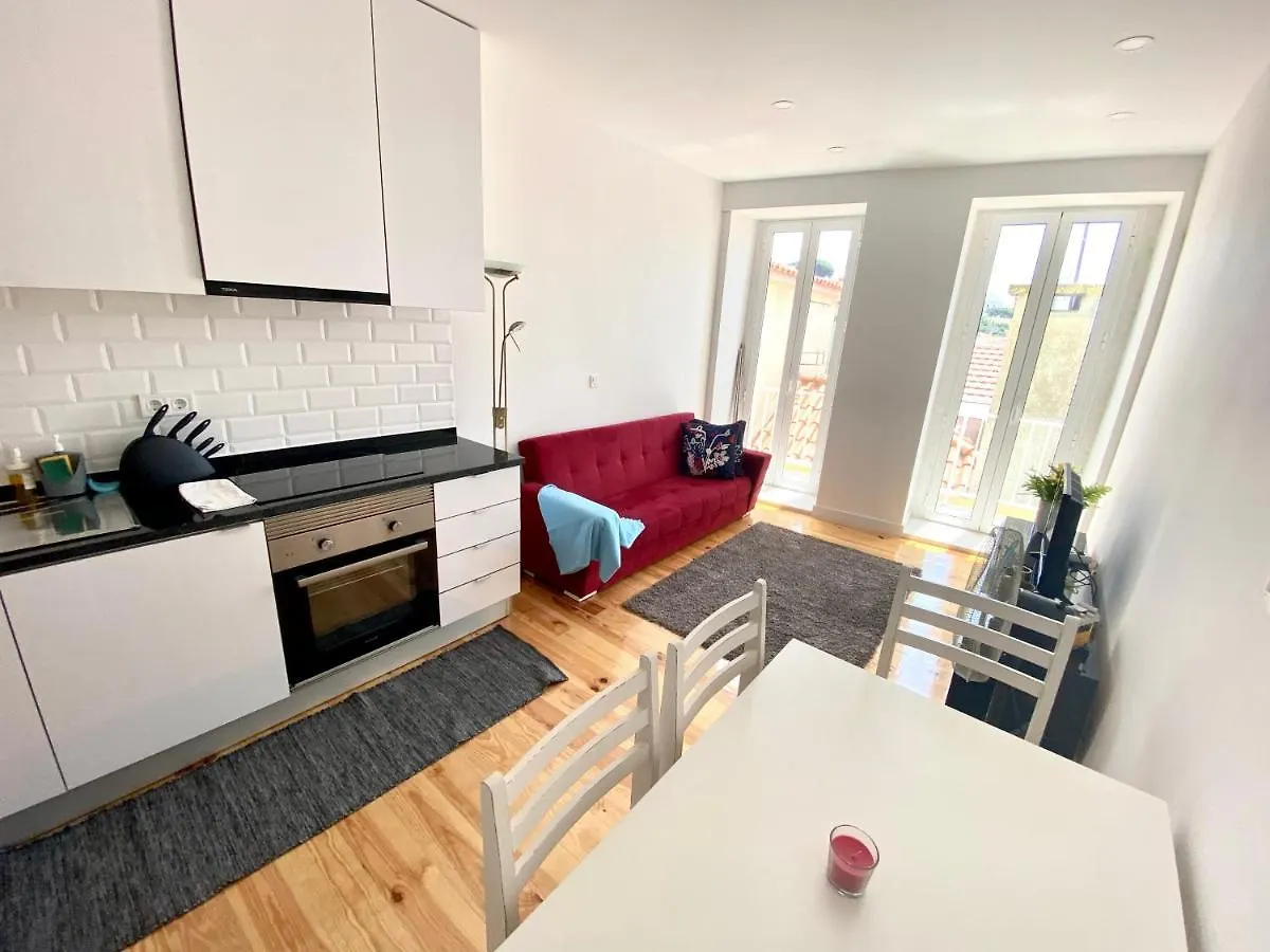 20-2 Lisbon Castle View Apartment With French Terrace