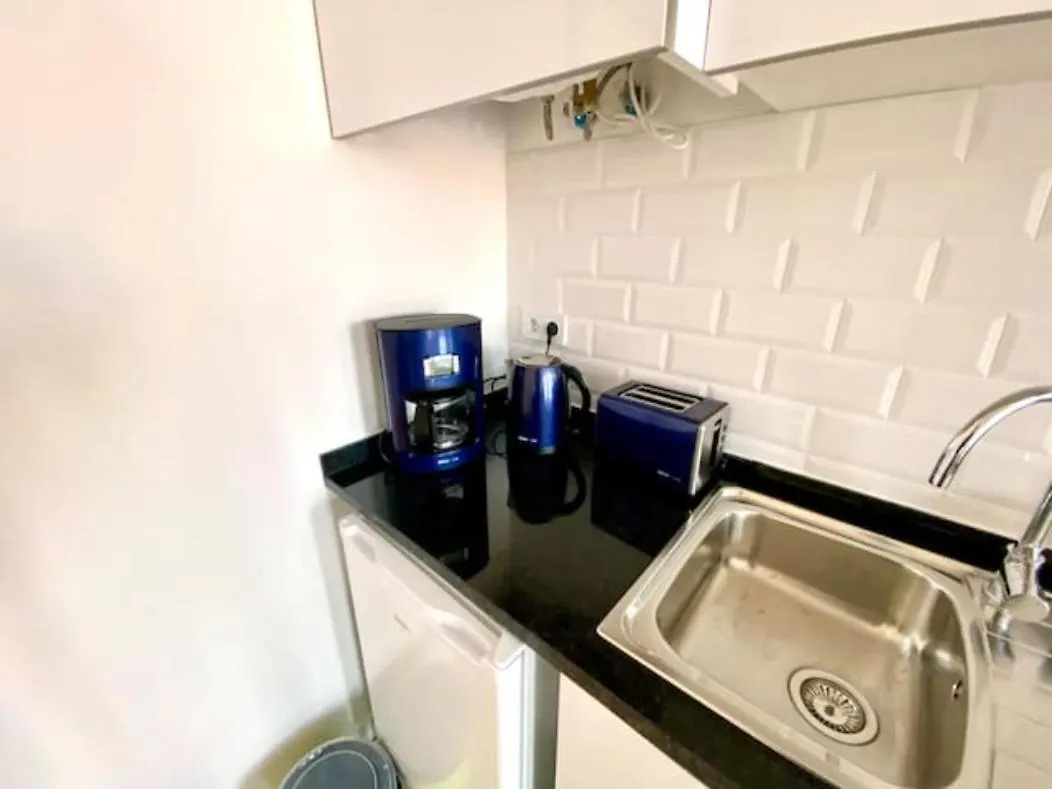 20-2 Lisbon Castle View Apartment With French Terrace